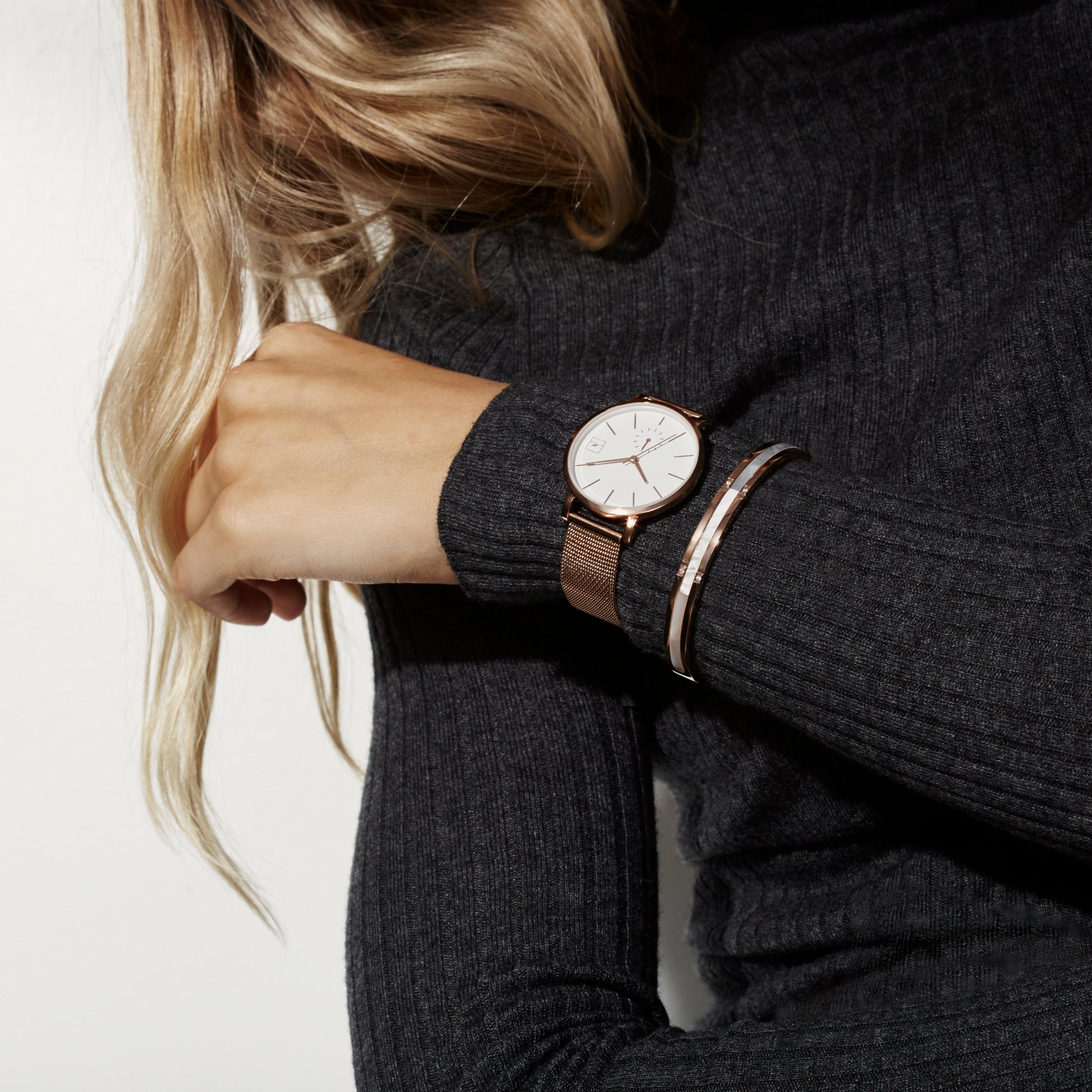 watch-women-rose-gold-white-mesh-bracelet-stainless-steel-W317M02-MIA