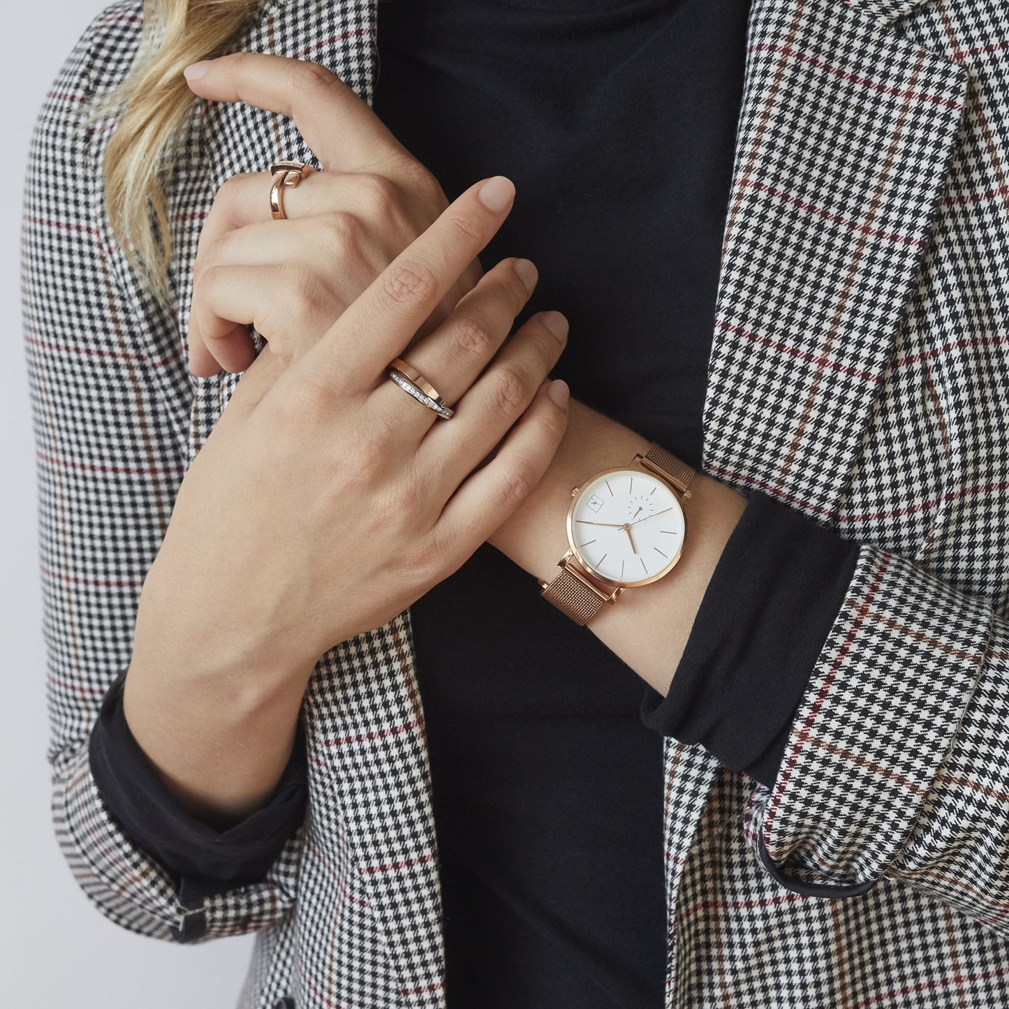 watch-women-rose-gold-white-mesh-bracelet-stainless-steel-W317M02-MIA