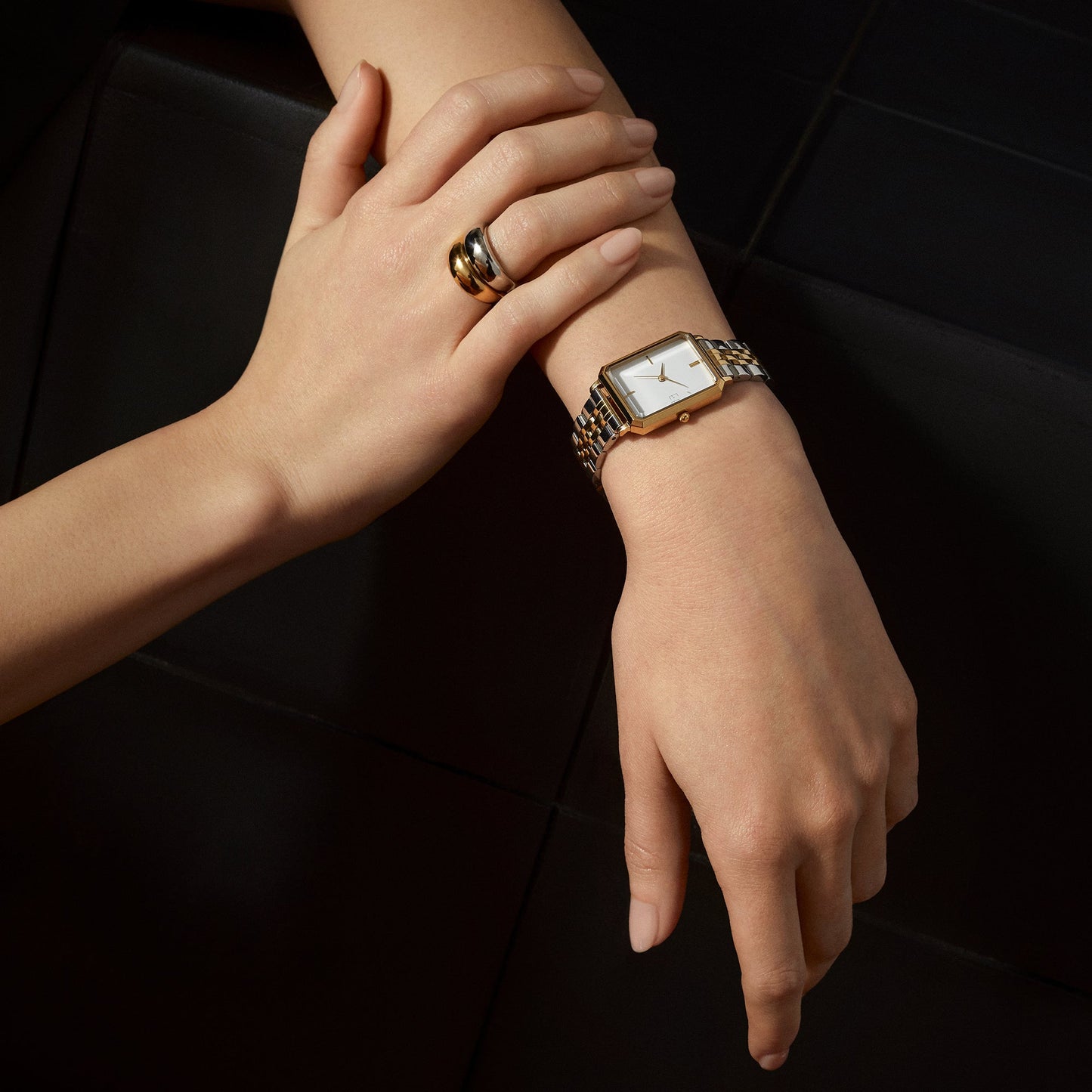 Montre d'angle en acier inoxydable