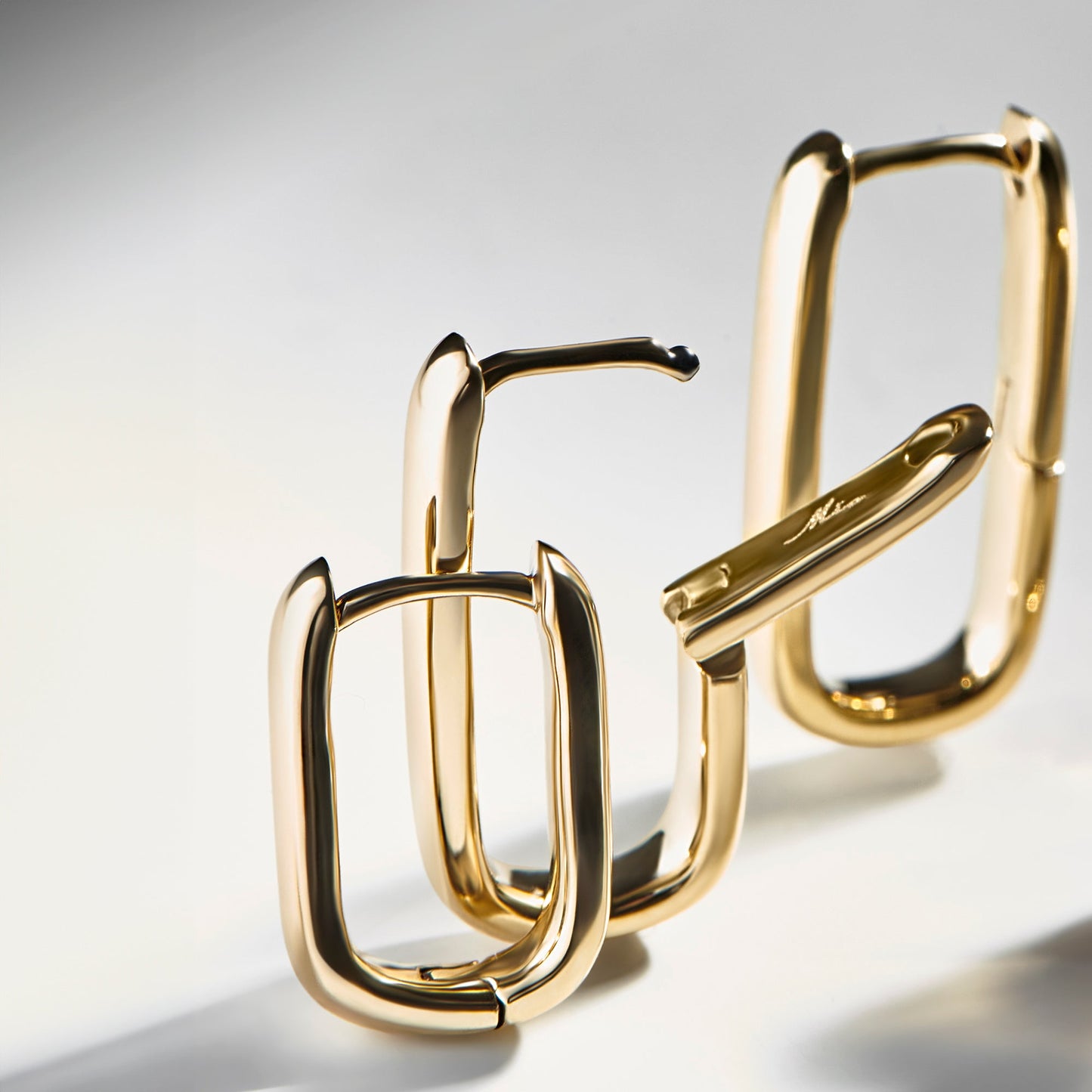 Petites boucles d'oreilles créoles Suzie