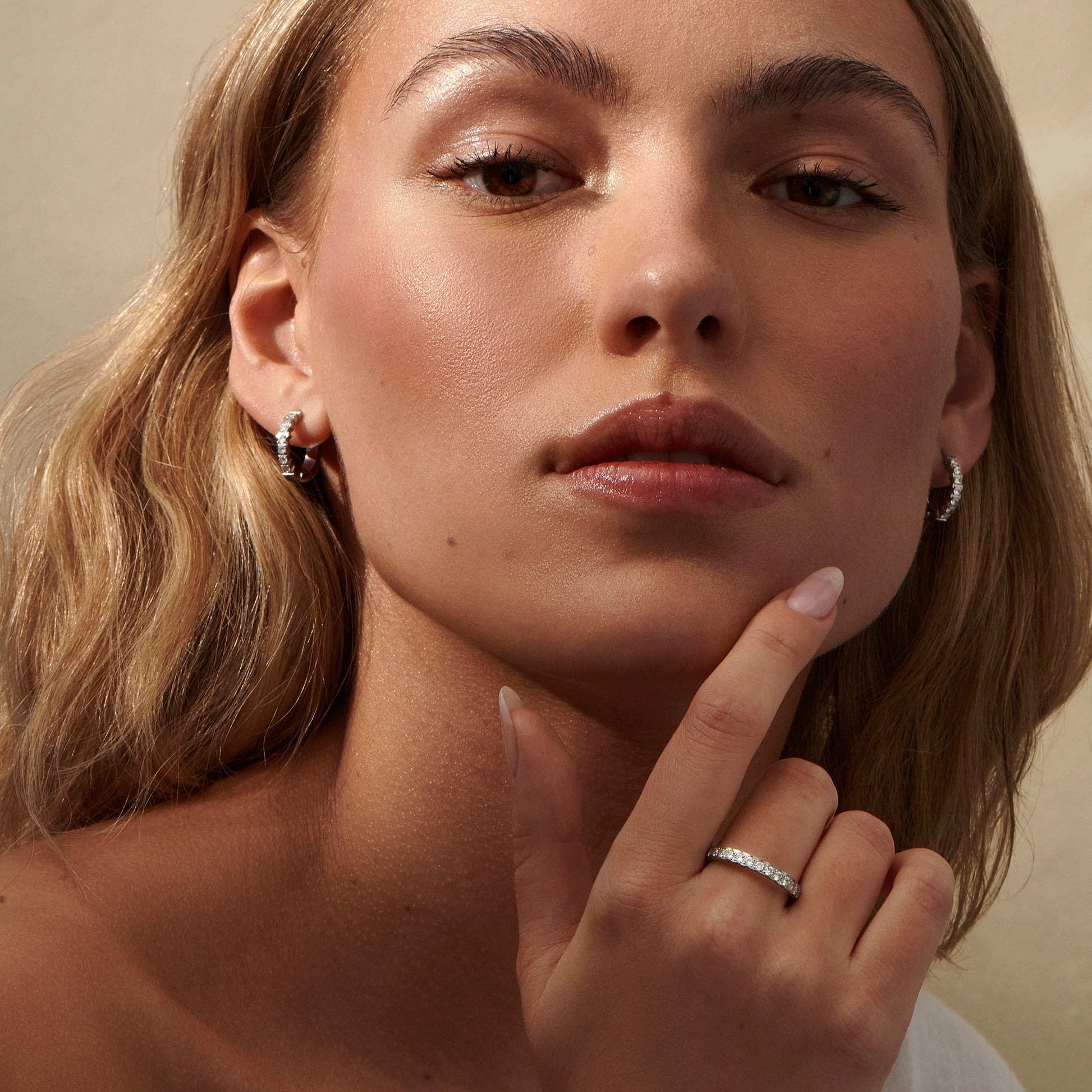 waterproof silver stainless steel eternity ring with stones MIAJWL Jonc éternité avec pierres acier inoxydable argent à l'épreuve de l'eau Mia Bijoux