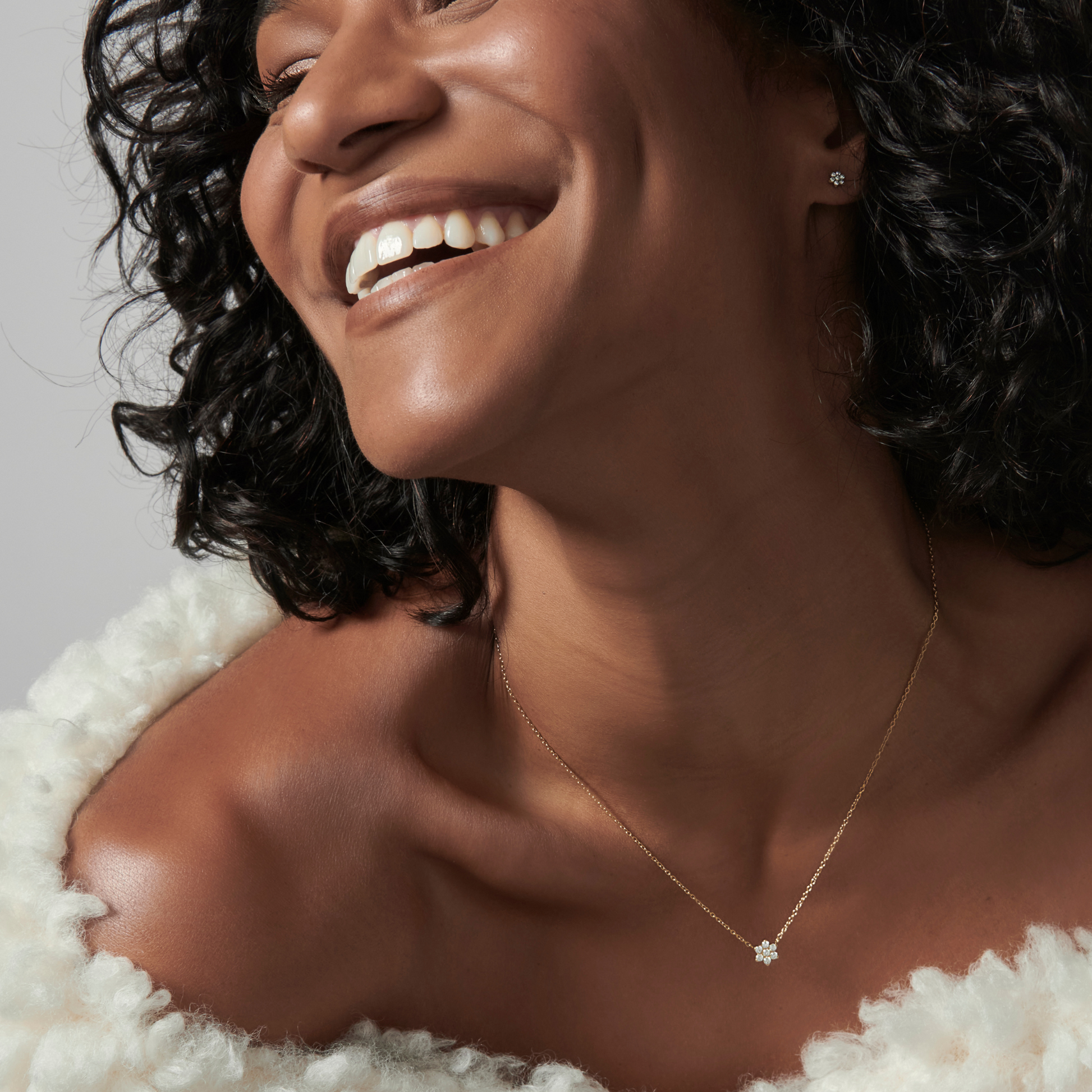 Small flowers earrings with stone with comfortable back stainless steel petites boucles d'oreilles en fleurs fermoir confortable pour enfant MIAJWL