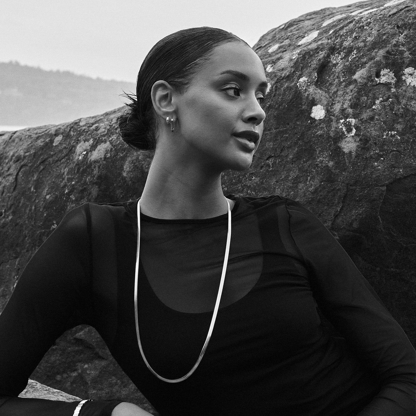 geometric huggie earrings MIAJWL boucles d'oreilles dormeuses géométriques Mia Bijoux