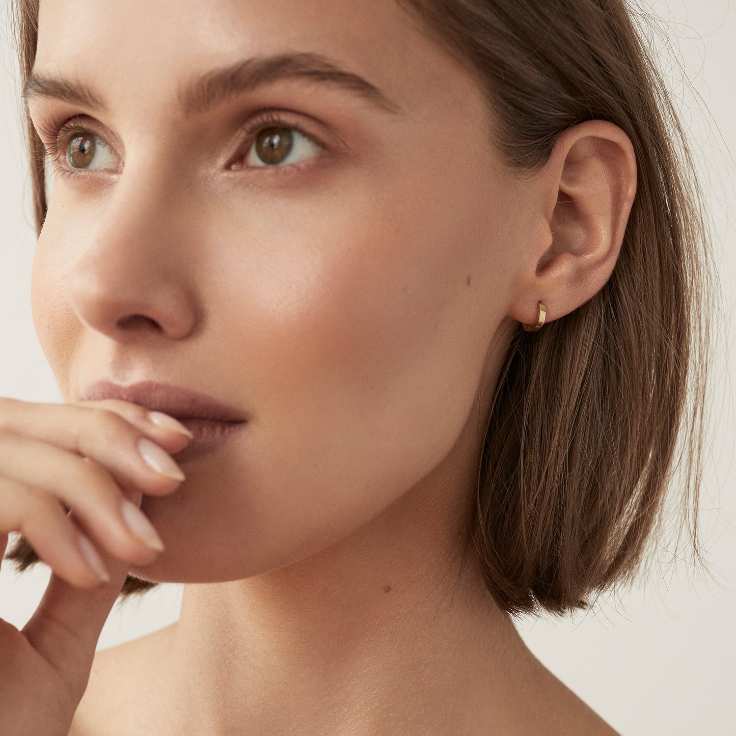 XS plain huggie earrings