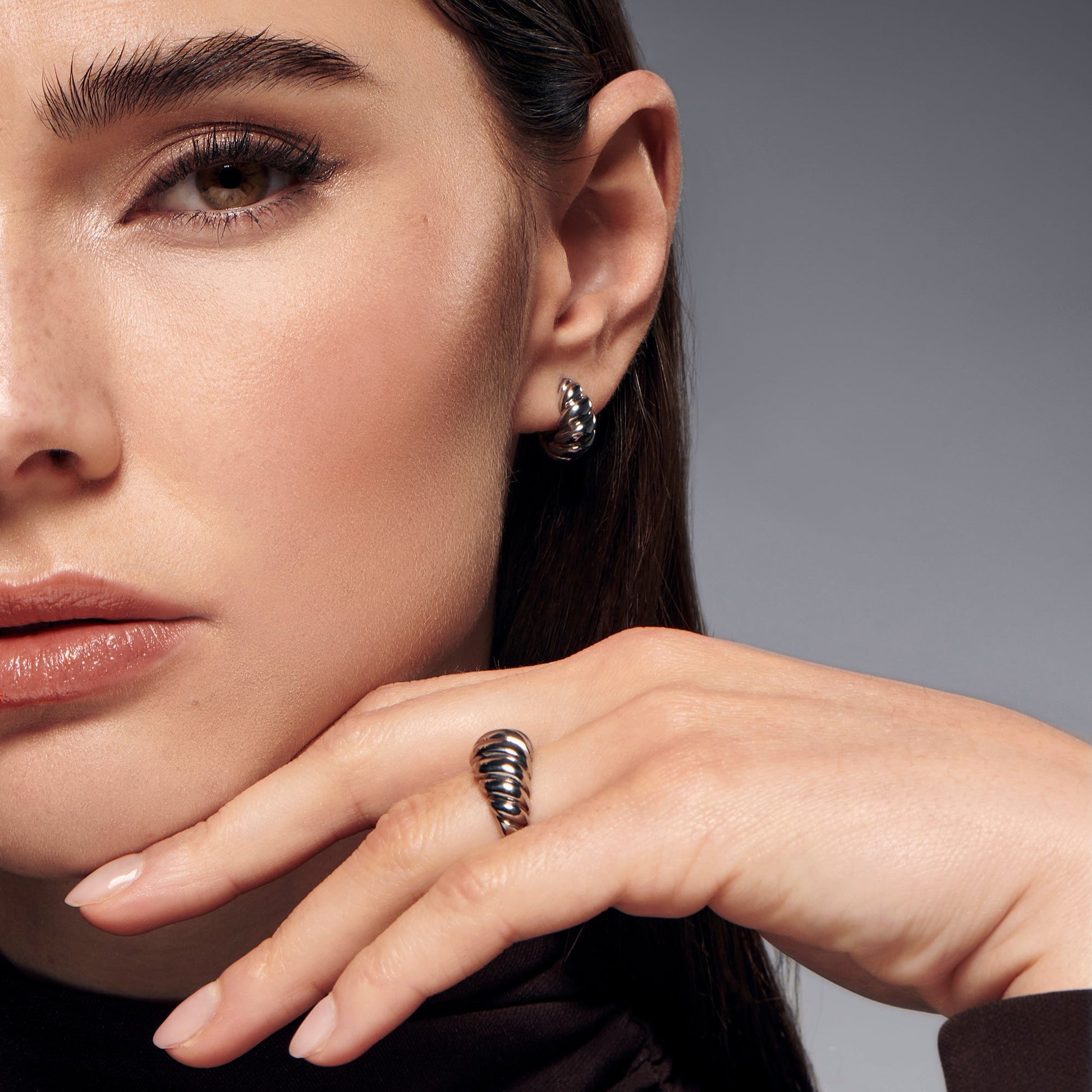 Stainless steel bold croissant hoop earrings and ring bague et anneaux croissants acier inoxydable MIAJWL