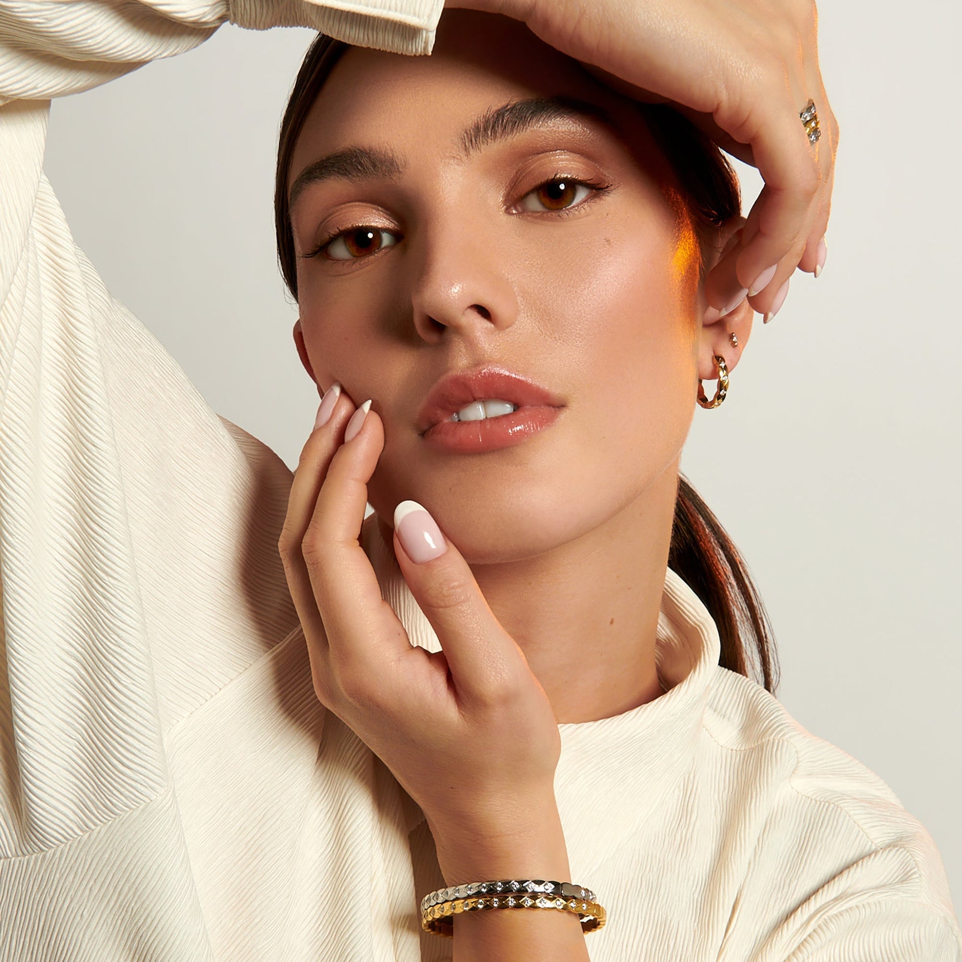 Stainless Steel diamond check pattern set with stones bracelets, rings and earrings acier inoxydable ensemble boucles d'oreilles et bagues motif losange avec pierres MIA