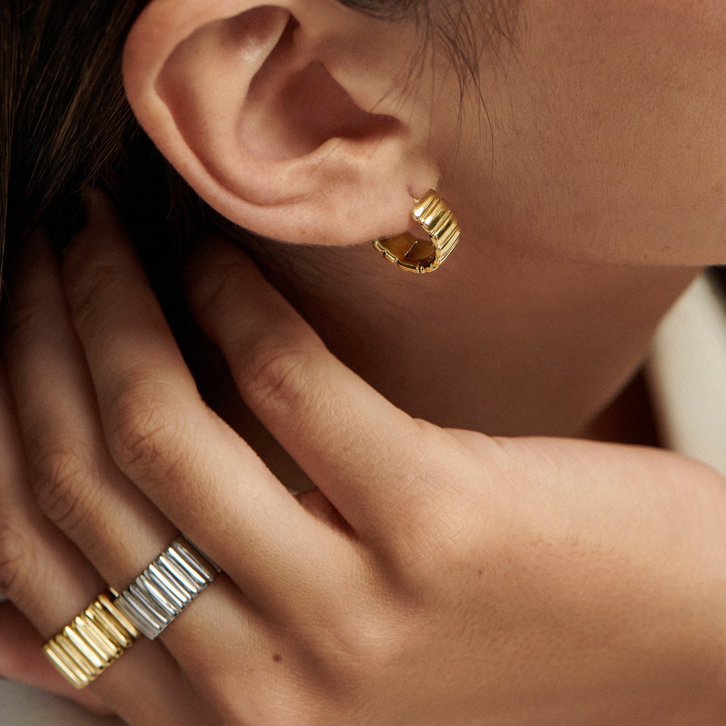 Stainless steel lined large and huggie earrings ring bague lignes et boucles d_oreilles large acier inoxydable argent silver or gold MIAJWL