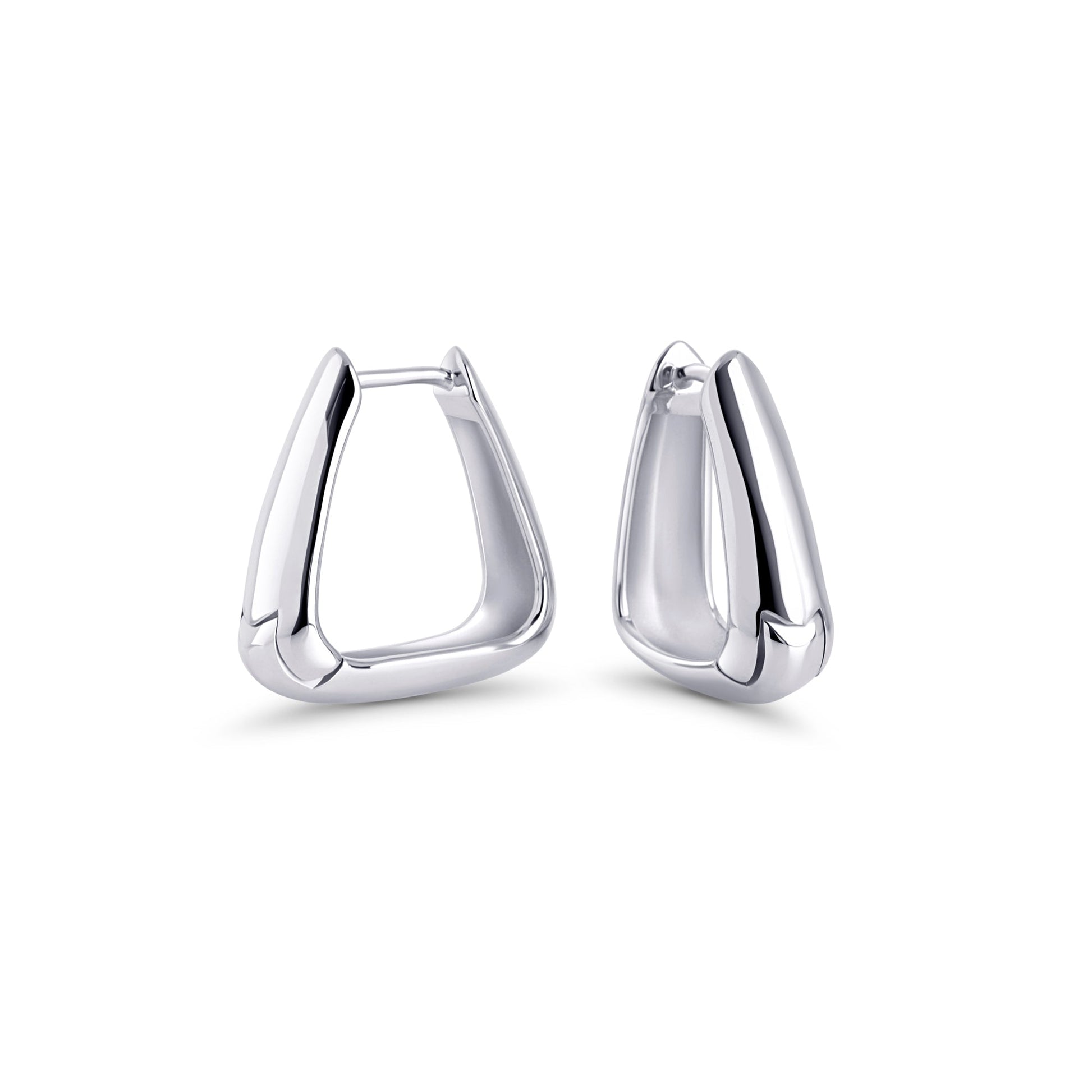 Boucles d'oreilles anneaux dormeuses triangles moyens acier inoxydable aucun danger pour la peau Mia Bijoux