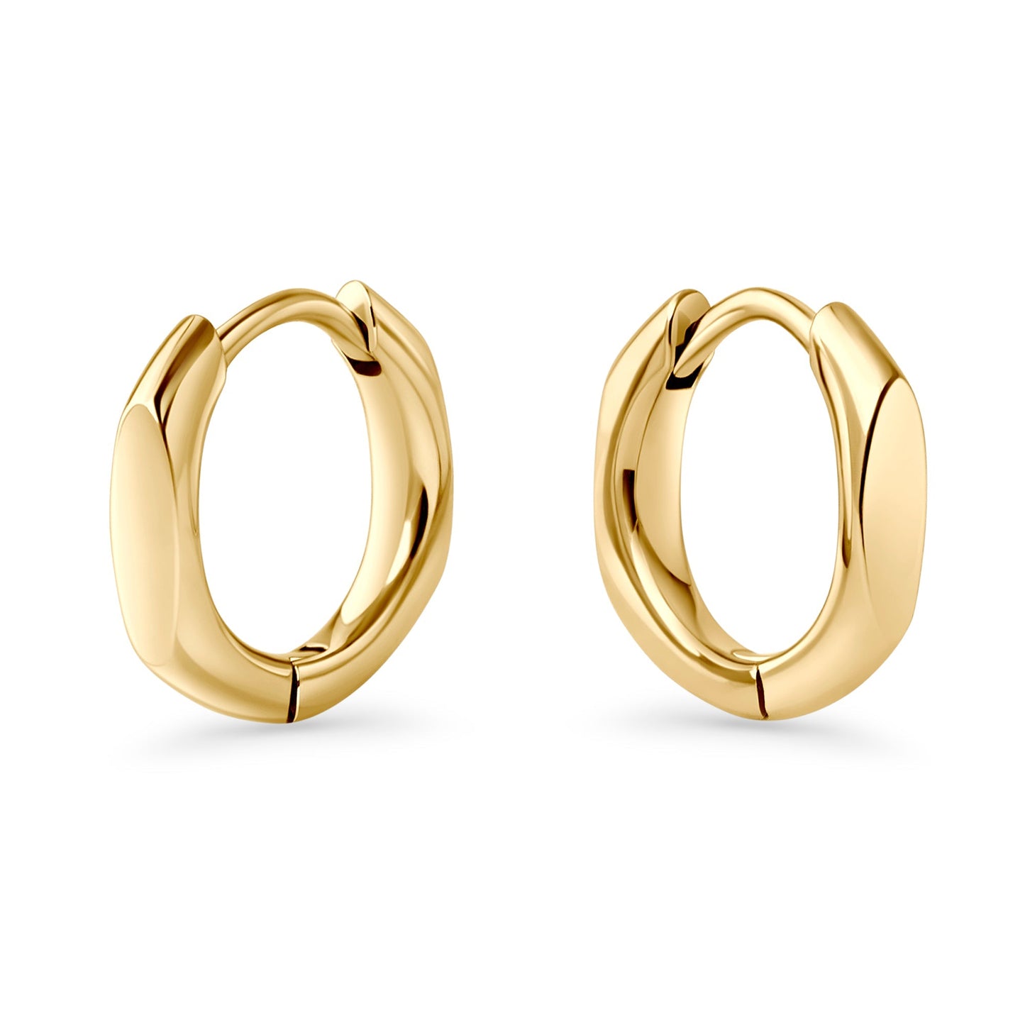 Gold allergy free stainless steel small signet huggie earrings MIAJWL boucles d'oreilles dormeuses petit signet acier inoxydable or aucune allergie Mia Bijoux