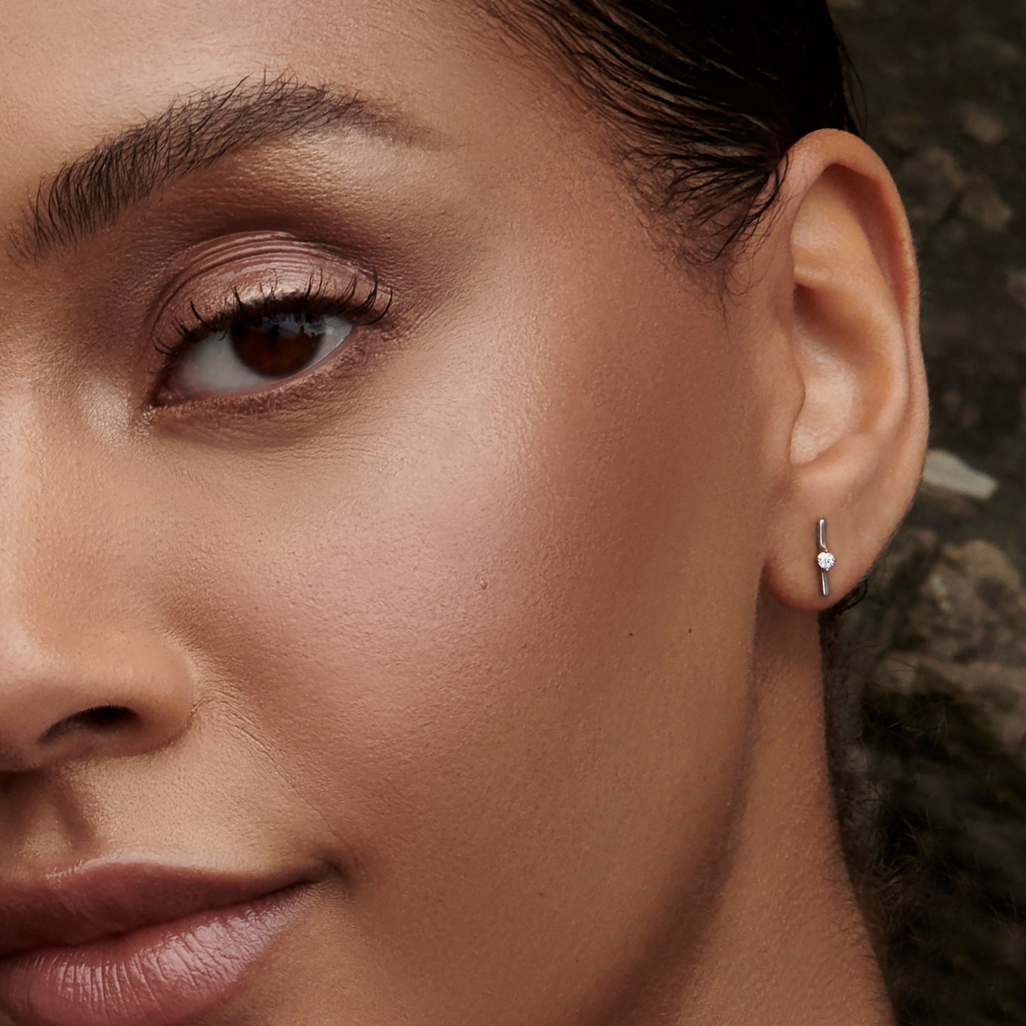 stainless steel bar and cz stone stud earrings MIAJWL boucles d'oreilles fixes avec pierre solitaire acier inoxydable Mia Bijoux