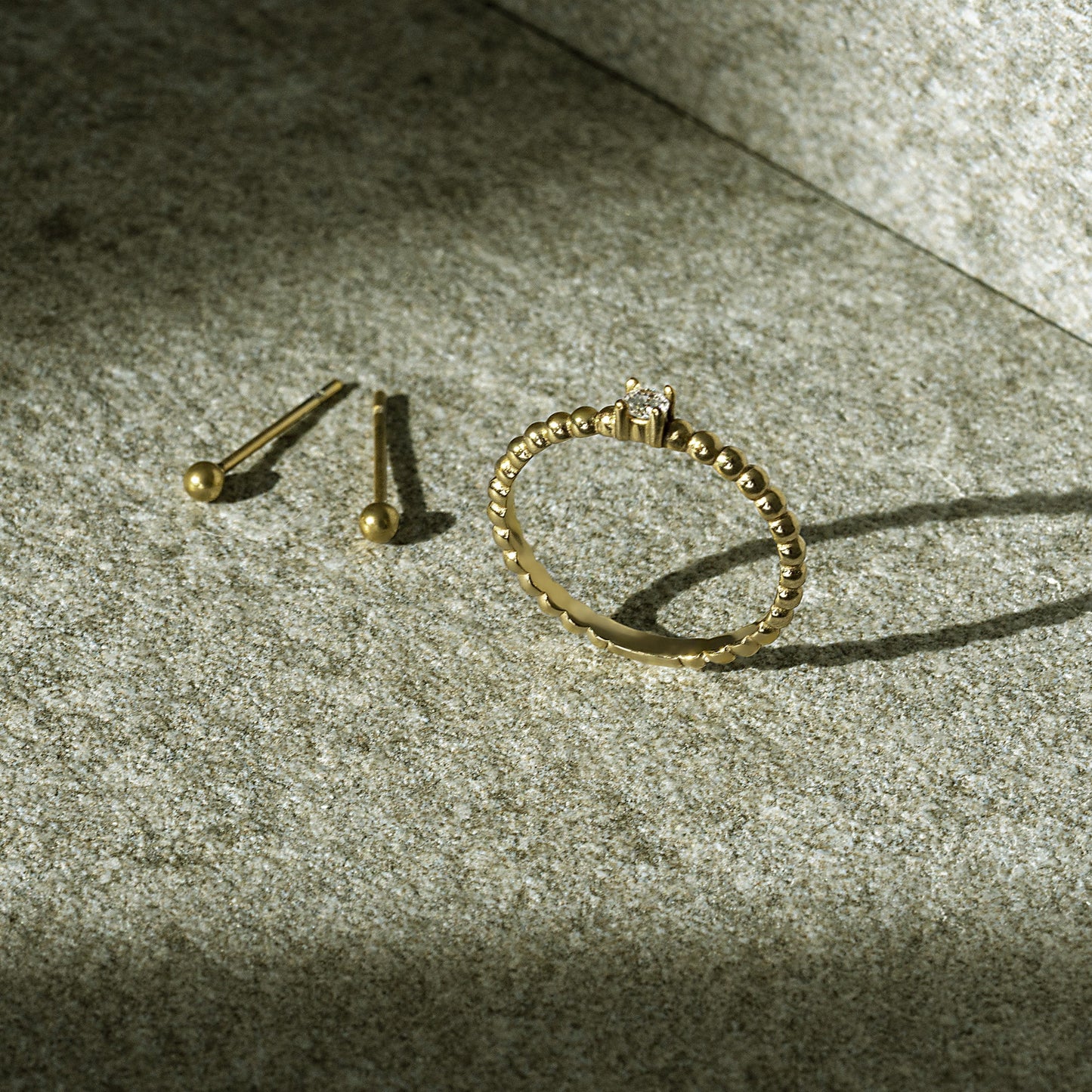 Boucles d'oreilles à microsphères