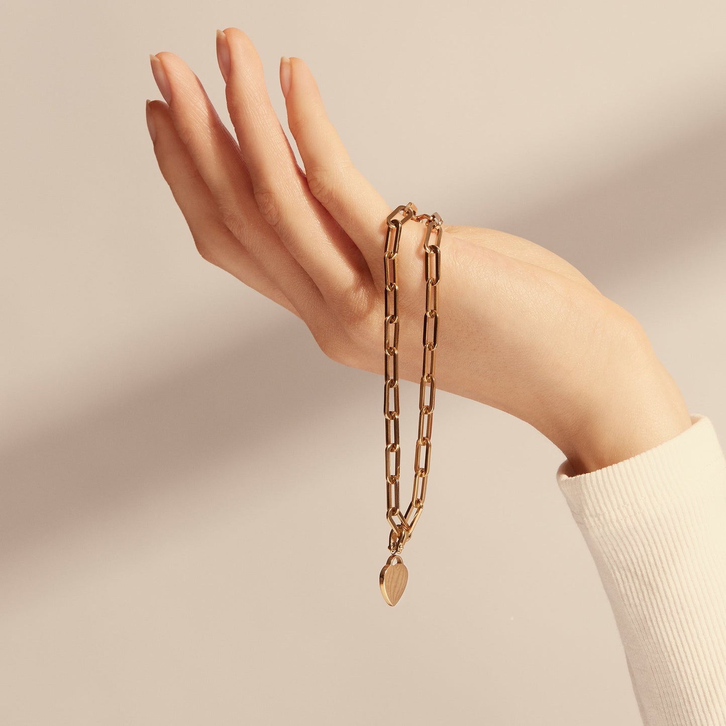 minimal heart charm breloque cœur femme