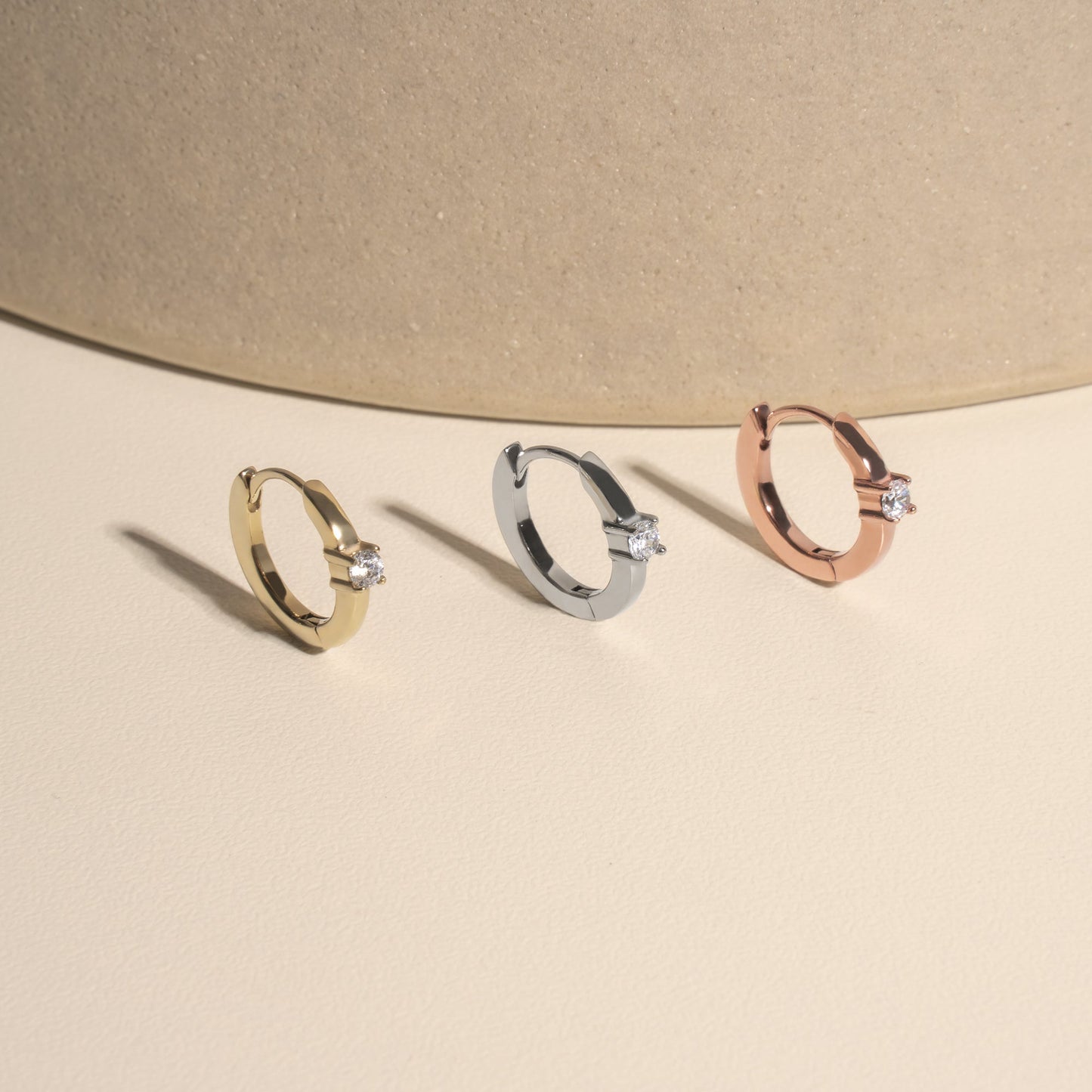 Boucles d'oreilles Huggie Royal