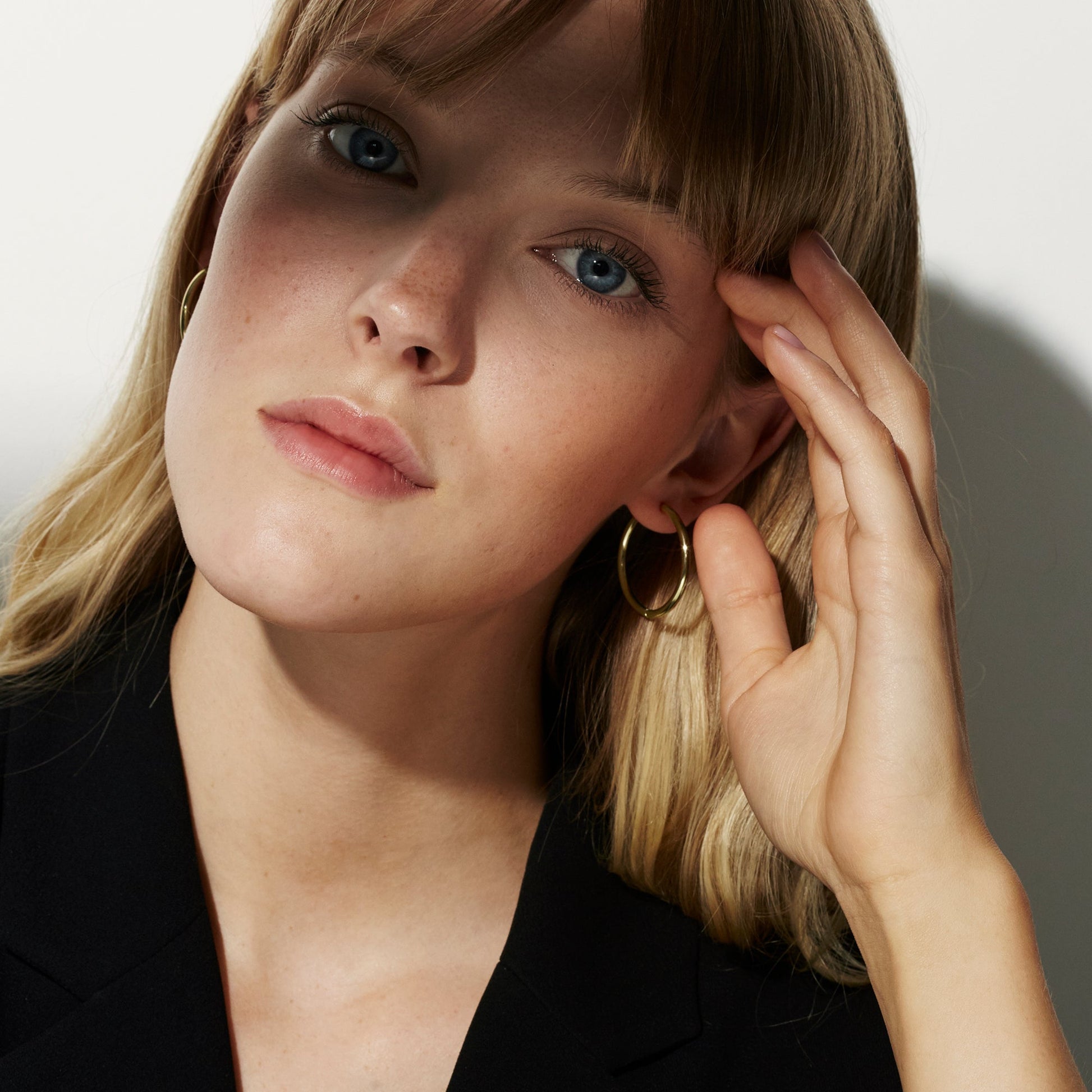 gold-stainless-plain-hoop-earrings-T217E004DO-MIA