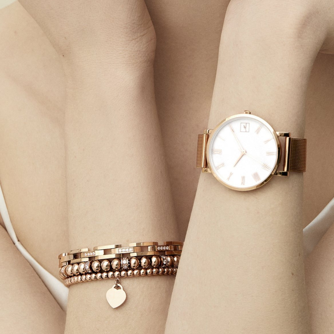 women stainless steel stacking classic beads bracelet with heart pendant MIAJWL bracelet à billes breloque coeur classique femme acier inoxydable Mia Bijoux